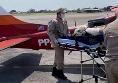 Peão luta com onça e sobrevive graças à explosão de celular no Pantanal de Corumbá
