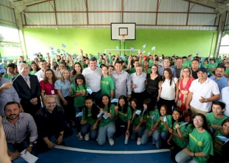Governador entrega obras em Guia Lopes e Jardim e faz compromisso de reestruturar todas as escolas estaduais