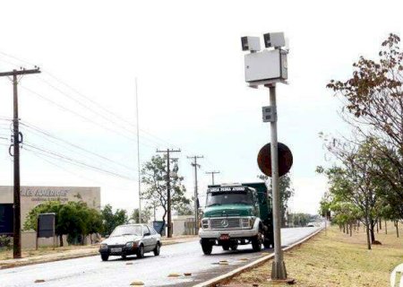 Cinco municípios de MS receberão radares e lombadas eletrônicas para reduzir acidentes de trânsito