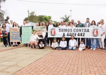 Amambai teve manifestação contra o aborto e em defesa da vida nesse Dia das Crianças