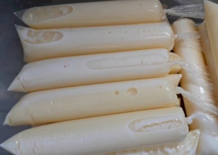 Este geladinho de leite condensado com 4 ingredientes está salvando meus dias no calorão