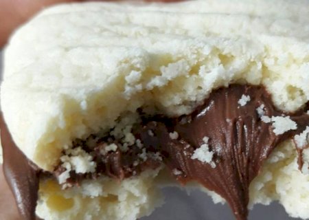 Biscoitinho de leite em pó recheado com Nutella desmancha na boca e a receita é muito fácil; confira