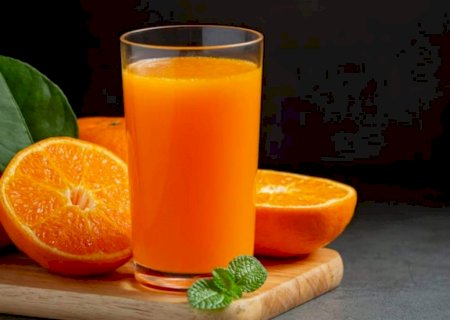 Descobri como fazer refrigerante caseiro de laranja saudável e agora as crianças só querem assim