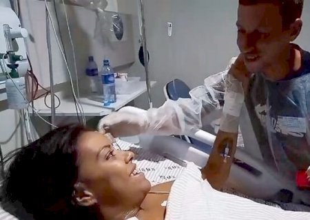 Jovem que retirou o rim é pedida em casamento na UTI