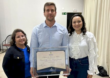 Agronomia da Unigran recebe homenagem da Câmara Municipal de Dourados