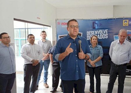 Alan Guedes entrega reforma do Centro Homeopático de Dourados