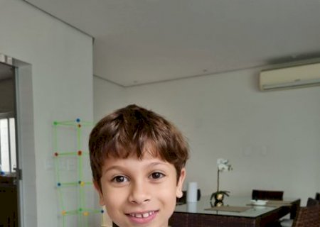 Superdotado de sete anos colabora com a NASA