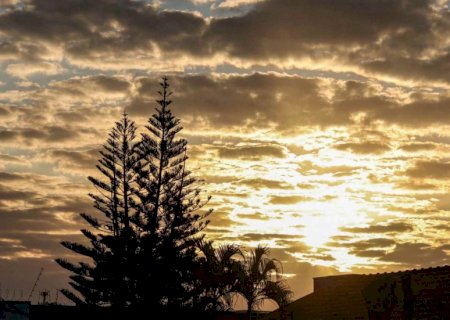 Inmet atualiza aviso para alertar sobre perigo real do clima seco em Mato Grosso do Sul