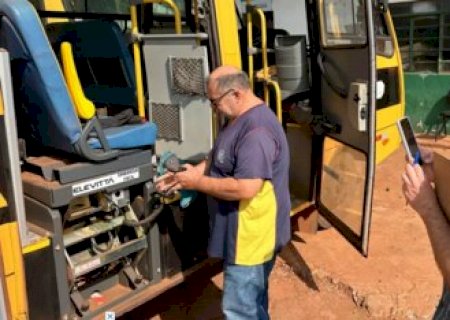 TCE-MS Realiza Fiscalização de 96 ônibus escolares em Sidrolândia para garantir Segurança e Conformidade
