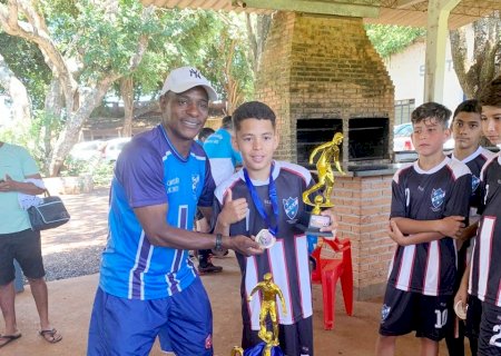 Escolinha de Futebol Nova Geração de Itaporã-MS Parabeniza João Pedro Matos pela Convocação para Competição Internacional