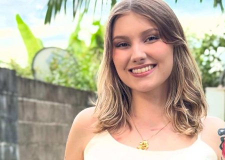 Pela primeira vez, Isabel Veloso pega filho no colo após parto prematuro