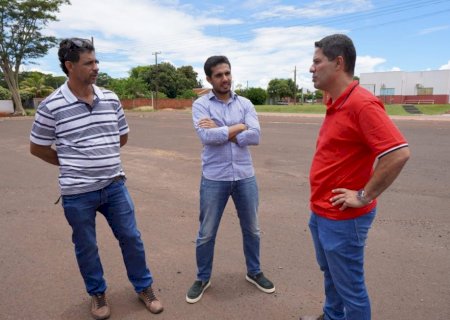 Prefeito anuncia a construção de pavilhão coberto no centro de eventos de Vicentina