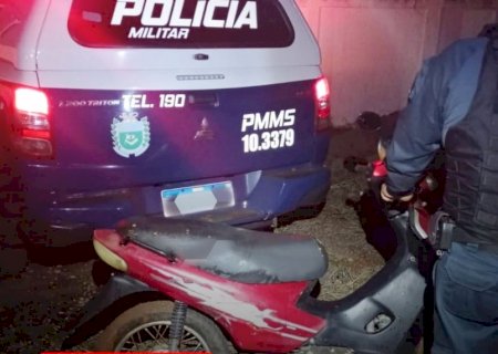 Itaporã: Mulher de 26 anos tem motocicleta furtada em Montese, mas é recuperada pela Polícia Militar