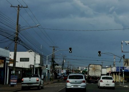 Vem água? Inmet renova alerta de chuvas intensas e tempestade em Mato Grosso do Sul
