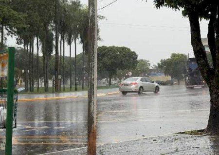 Chuva aumenta e atinge toda a regi&atilde;o sul e fronteira com Paraguai
