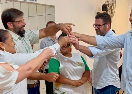 APAE de Itaporã recebe veículo por meio de emenda do deputado Pollon (Foto)