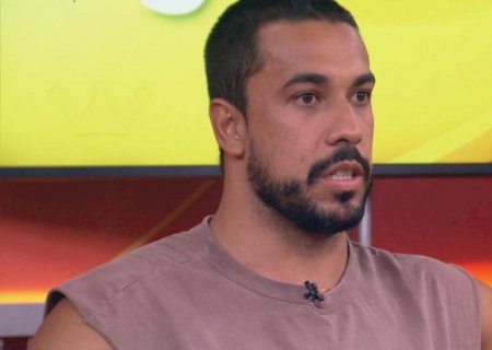 Eliminado do BBB 25, Maike se envergonha por excesso com Renata: ‘Desculpa’