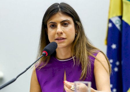Deputada de MS anuncia que fará tratamento contra o câncer