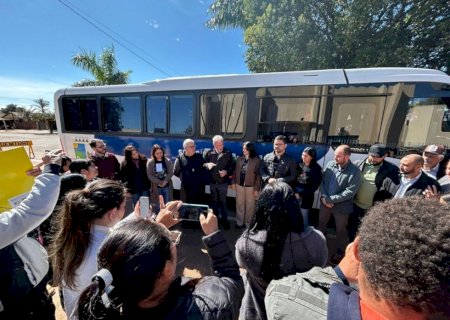 Caarapó fortalece Assistência Social com novo micro-ônibus para atender grupos vulneráveis
