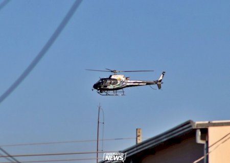 Perseguição pelas ruas de Dourados mobiliza helicóptero e motorista é preso por embriaguez 