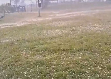 Chuva com granizo atinge Bonito e cobre ch&atilde;o na zona rural