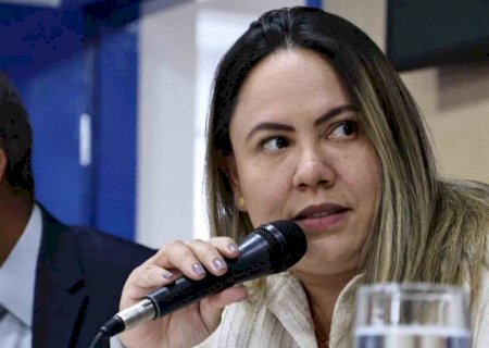 VÍDEO: Vereadora bolsonarista assume que é casada com mulher e rejeita militância: ‘Não sou minoria’