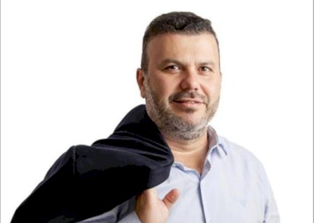 Comemorando mais um ano de vida nesta segunda-feira, Nilson Pedroso