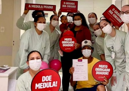 Após 111 dias de internação, a pequena Maria Rita volta para casa curada após transplante de medula