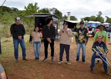 Com mais de 50 barcos e dezenas de pescadores 4º Torneio de Pesca de Iguatemi foi um verdadeiro sucesso sorteando barco, motor e carretinha