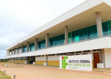 Cerca de 5 mil candidatos fazem prova do Exame de Seleção 2026 do IFMS neste domingo