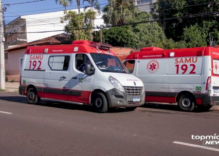 Técnico de enfermagem de folga salva homem engasgado com pedaço de carne