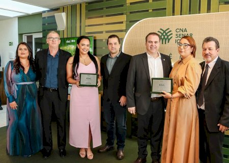 Técnica do Senar/MS e produtores de Costa Rica atendidos pela ATeG ganham prêmio nacional da CNA