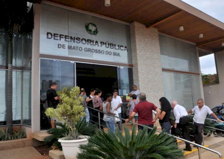 Alta recorde de atendimentos pela Defensoria expõe casos graves na saúde pública de MS