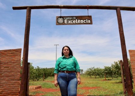 Vídeo - Gizelia trocou o jaleco pela bota e realizou sonho no agro, com apoio do Senar/MS