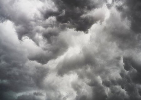 Frente fria faz tempo fechar em áreas do país; veja a previsão para hoje