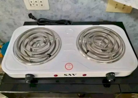Mulher é internada após choque elétrico ao manusear fogão elétrico