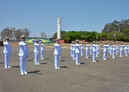 Marinha prorroga inscrições para seleção com 17 vagas para oficiais