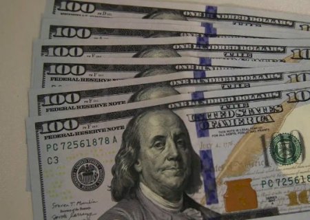 D&oacute;lar &agrave; vista sobe a R$ 5,37 com tens&atilde;o pol&iacute;tica nos Estados Unidos