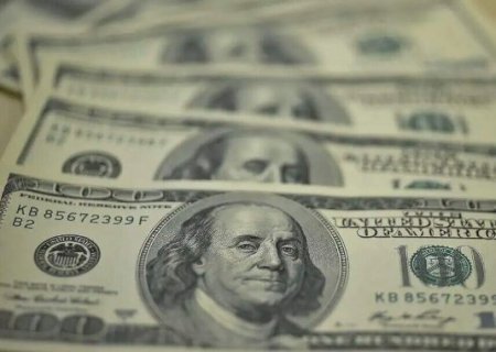 D&oacute;lar tem primeira alta do ano e fecha a R$ 5,38 ap&oacute;s dados dos EUA