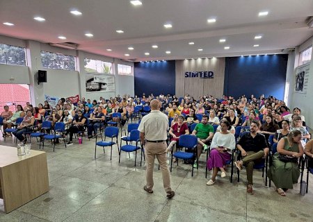 Dourados - Professores de Apoio Pedagógico Educacional recebem formação antes das voltas às aulas