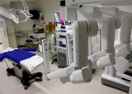 Cirurgias remotas chegam a MS com rob&ocirc; chin&ecirc;s de R$ 10 milh&otilde;es