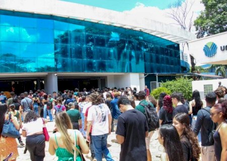 Cadastro para Pé-de-Meia Licenciaturas com bolsa de R$ 1.050 começa amanhã