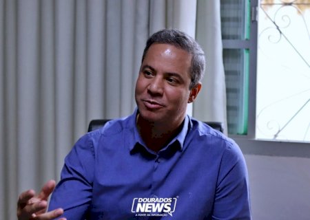 Itaporã - Prefeito fala sobre denúncia, investimentos e política: "do dinheiro do outro, eu cuido dobrado"