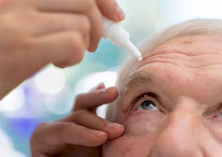 Visão de flashes ou “pontinhos' pode ser descolamento de retina; entenda