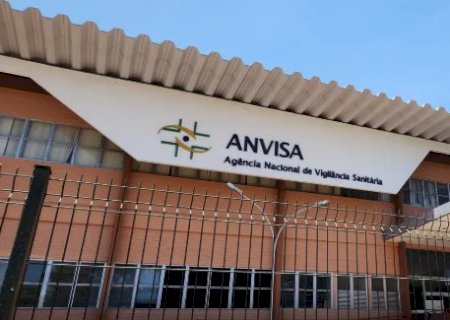 Anvisa pro&iacute;be clobutinol em xaropes para tosse por risco de arritmia card&iacute;aca