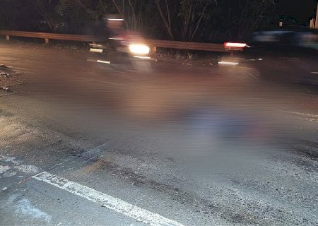 Ciclista é atropelado por bitrem e tem corpo dilacerado na rodovia