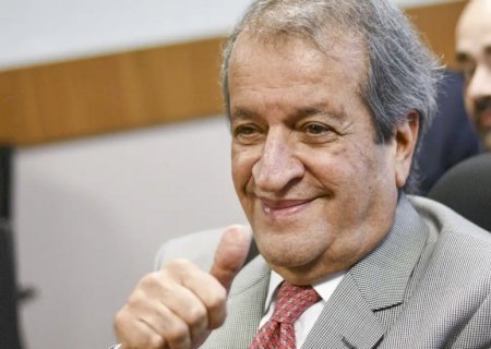 'Flávio Bolsonaro é nosso candidato para valer', diz presidente do PL  Valdemar após crise com Vorcaro
