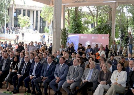 Assembleia inaugura estacionamento vertical com foco na sustentabilidade