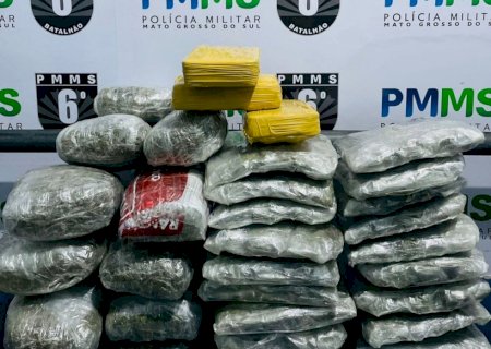 Operação apreende drogas em ônibus e prende quatro envolvidos