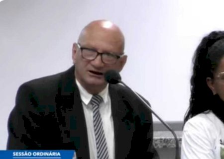 Ativista vê desproporção bizarra de pediatras em UPAs: '7 em uma e zero em outra' (vídeo)